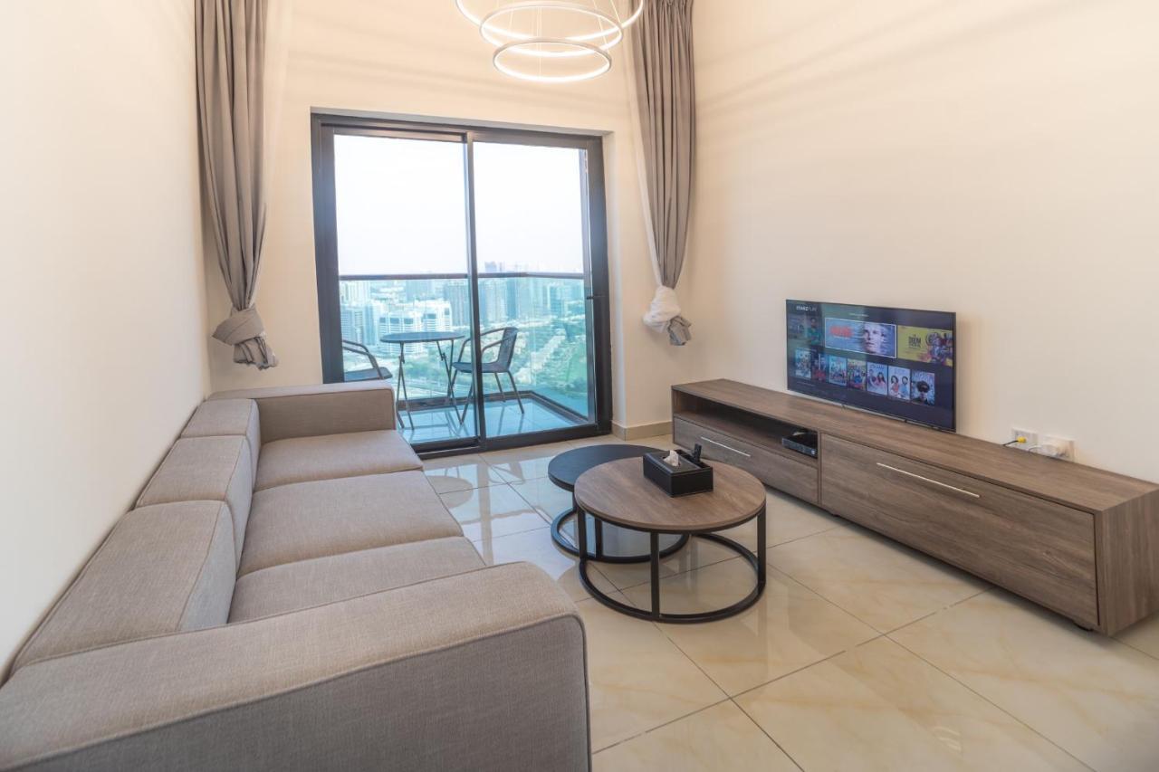 Sky View Tower Apartments Dubai Exteriör bild