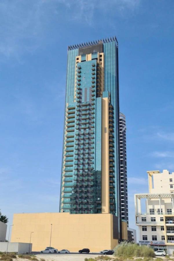 Sky View Tower Apartments Dubai Exteriör bild