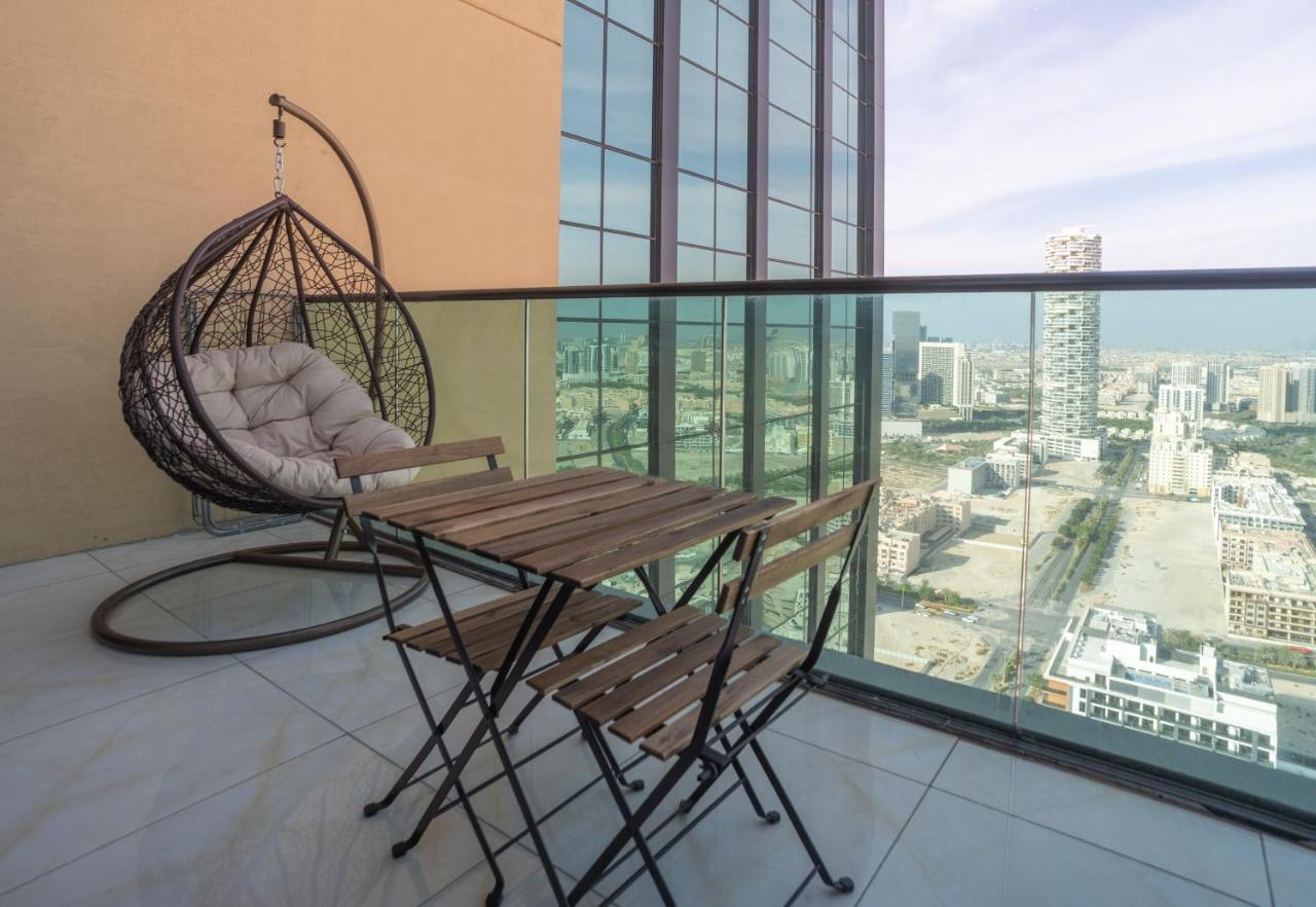Sky View Tower Apartments Dubai Exteriör bild